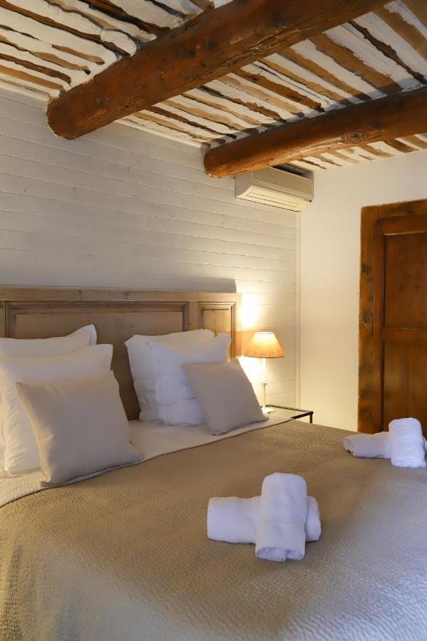 Hotel La Ferme De La Huppe Gordes Esterno foto