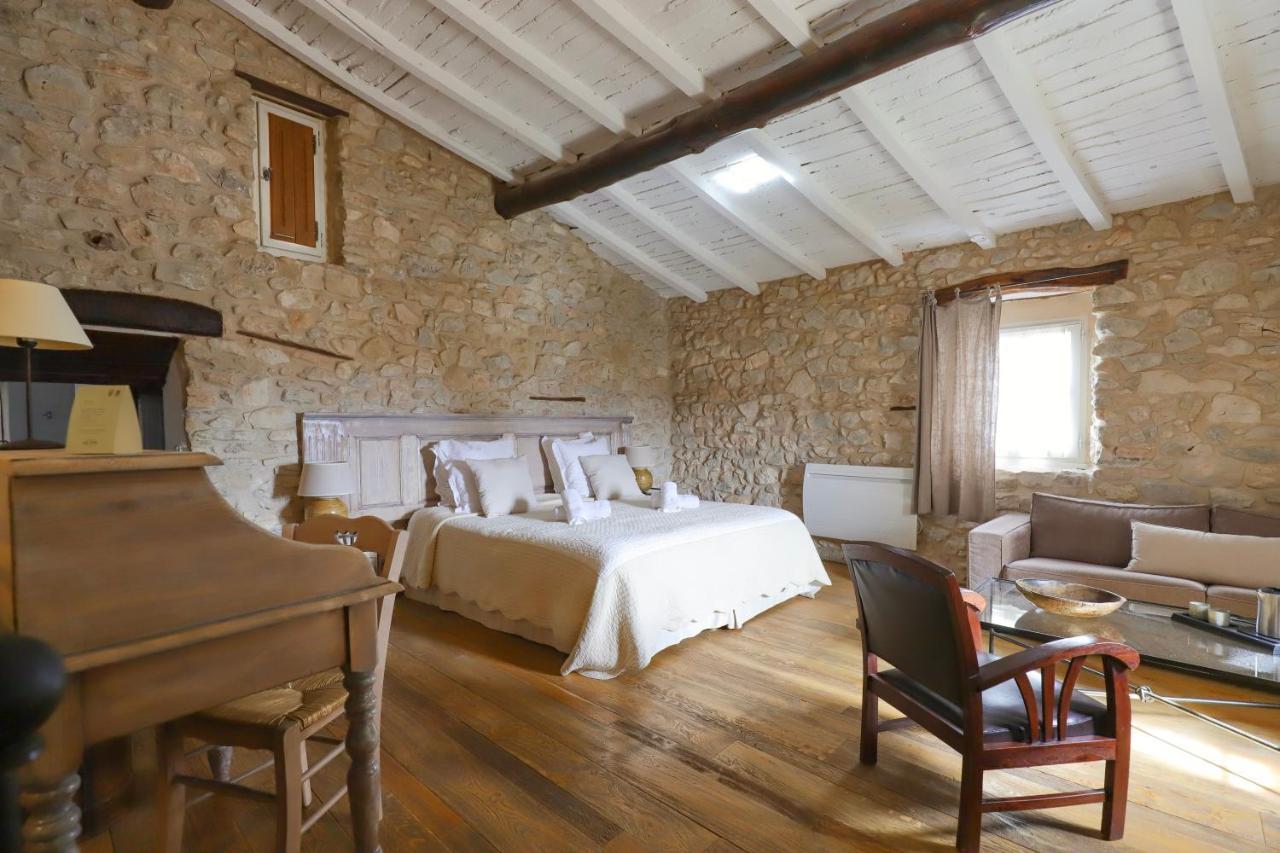 Hotel La Ferme De La Huppe Gordes Esterno foto
